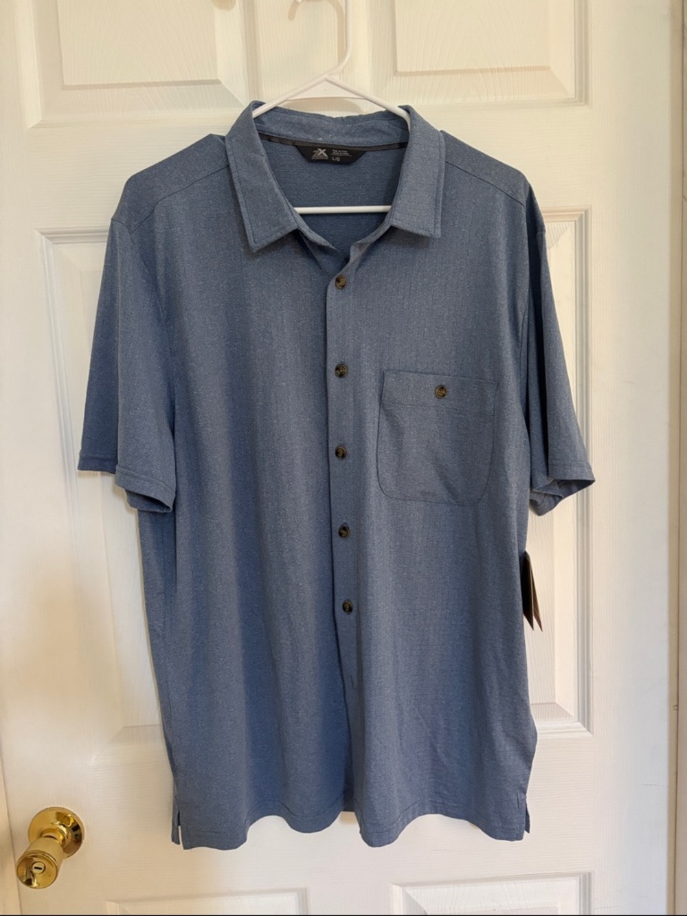 Men’s ZeroXposur Blue Button Up Shirt